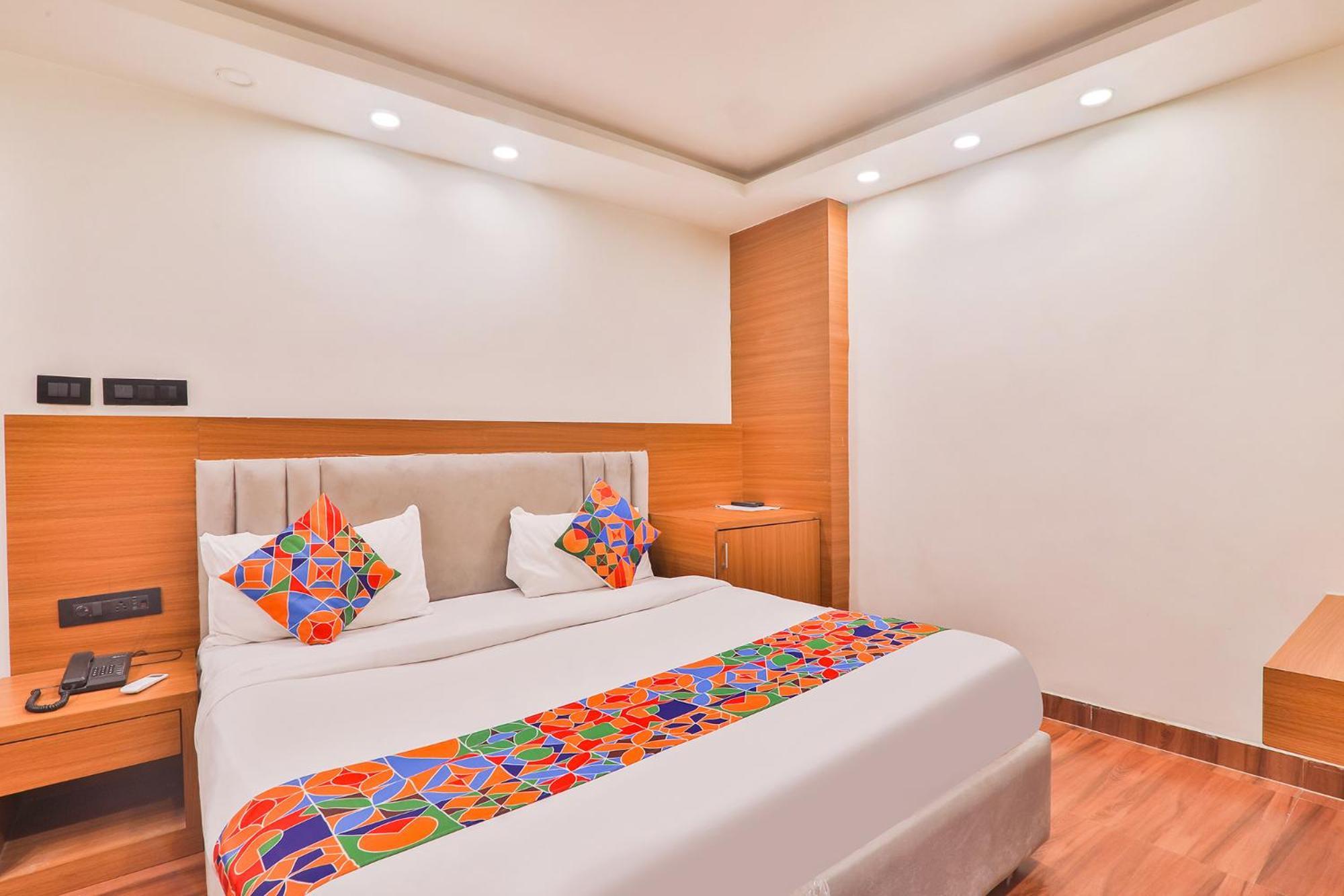 Fabhotel Shaurya Inn Лакхнау Екстер'єр фото